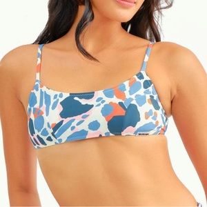 BLACKBOUGH SWIM- Kenzie Bikini Top in color Candy Rocks, size large. NWT